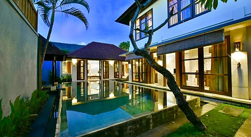 The Khayangan Dreams Villa Umalas