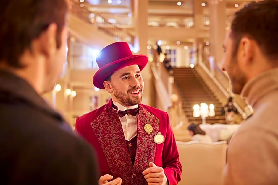 Disneyland® Hotel
