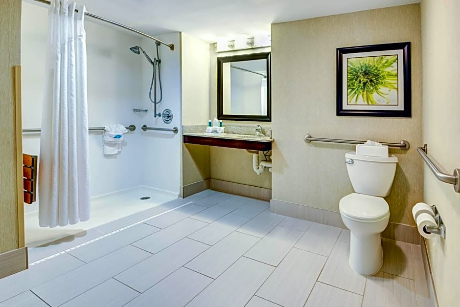 Holiday Inn Express - Neptune, an IHG Hotel