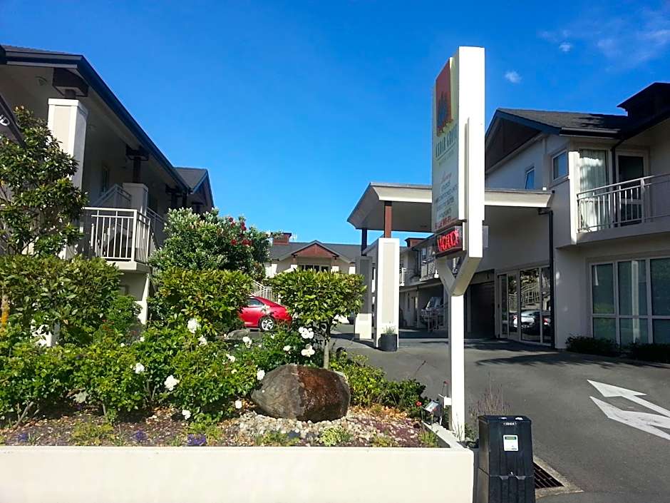 Cedar Grove Motor Lodge