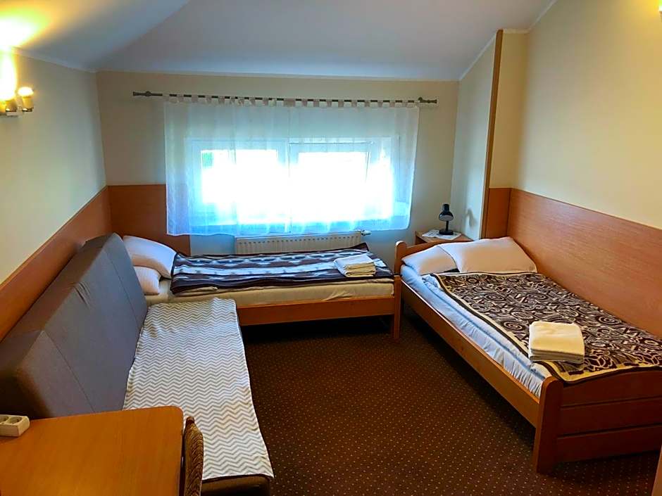 Photo 1 of 4 of Triple Room