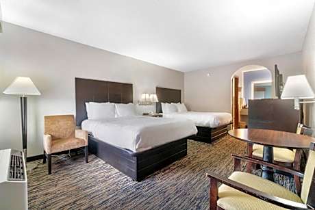 Queen Room with Two Queen Beds - Non-Smoking