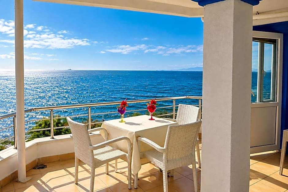 Grand Koru Hotel Beach