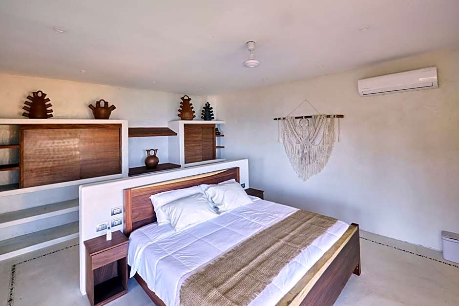 Casa Roni by Xeno - 5 Bedroom Luxury Villa with Ocean View