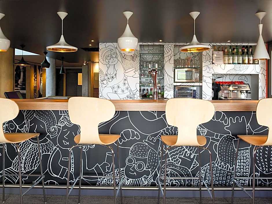 ibis Pau Lescar