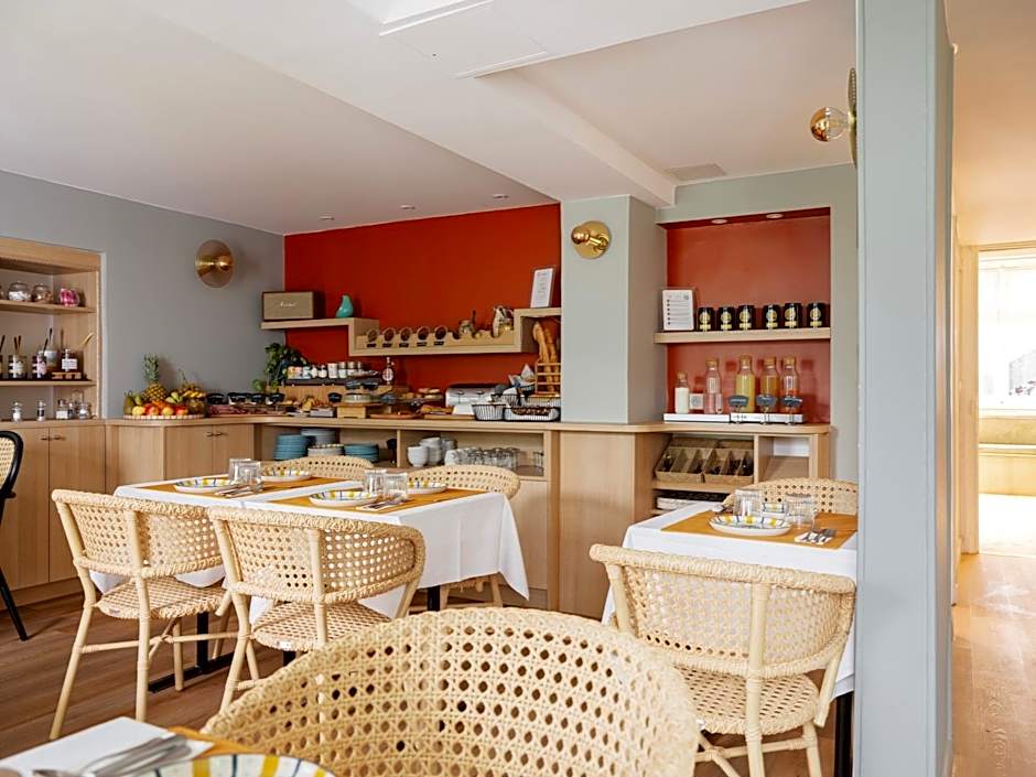 Hotel Des Batignolles