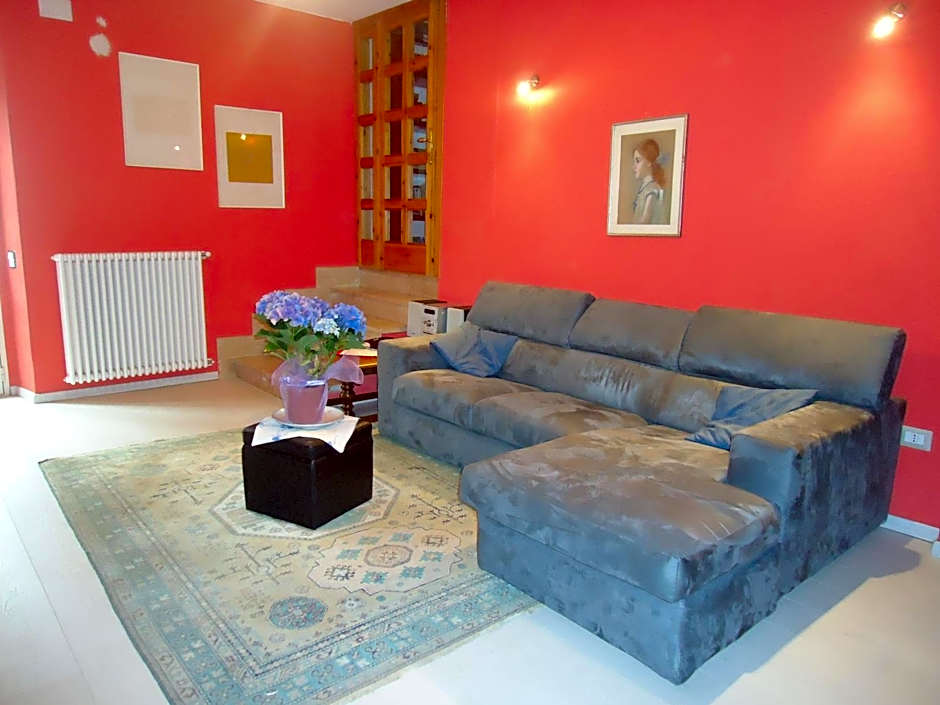 B&B Luce Viola
