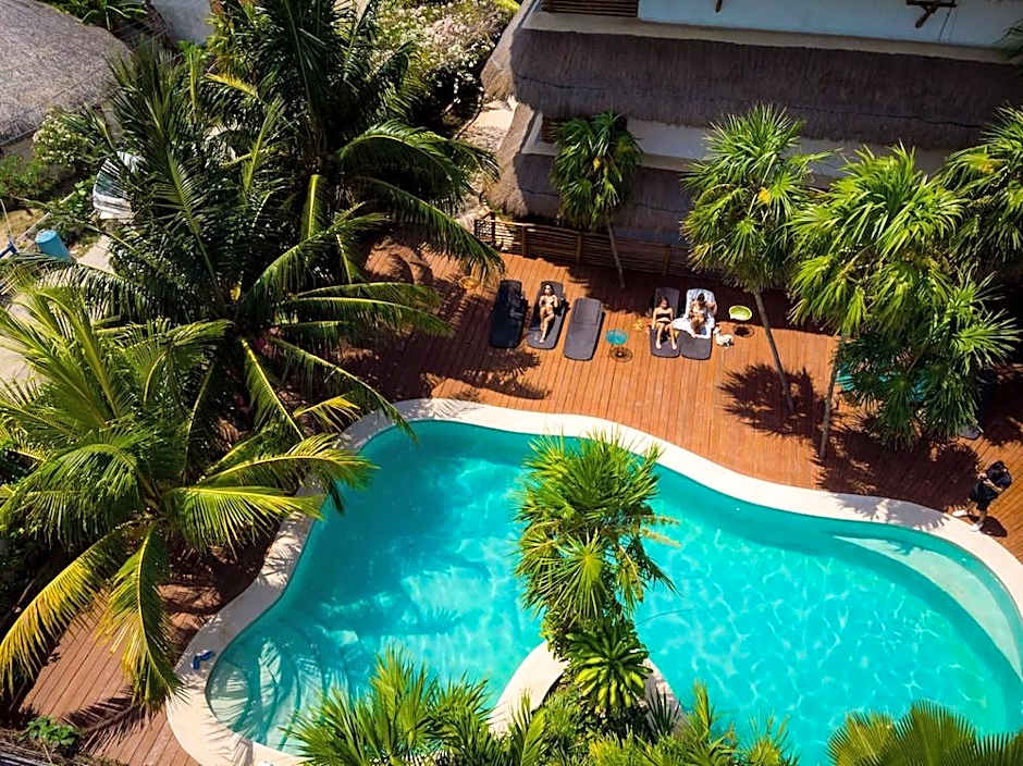 Tropical Suites by Mij