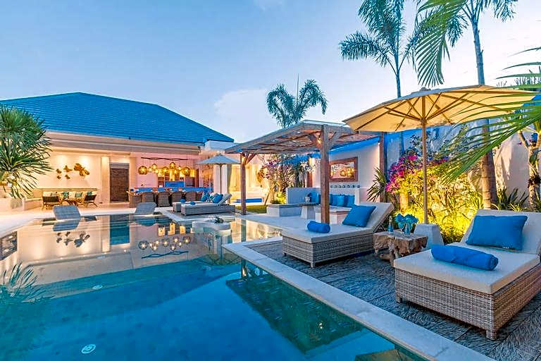 Villa Smilla:  Outstanding 4BR Luxury Villa Seminyak
