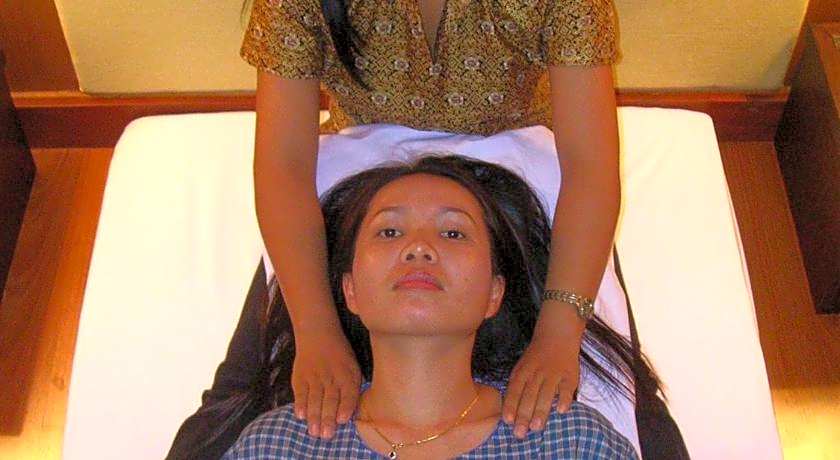 Hadyai Golden Crown Hotel