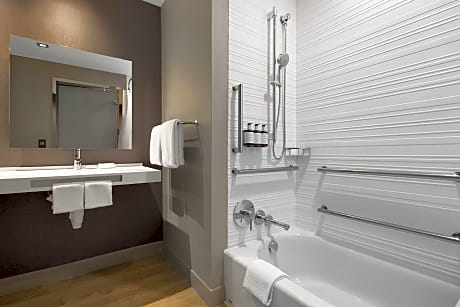 Room, 2 Queen Beds