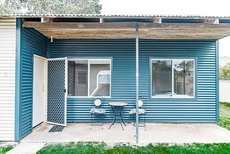 Dongara Hotel Motel