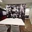Red Carpet rooms