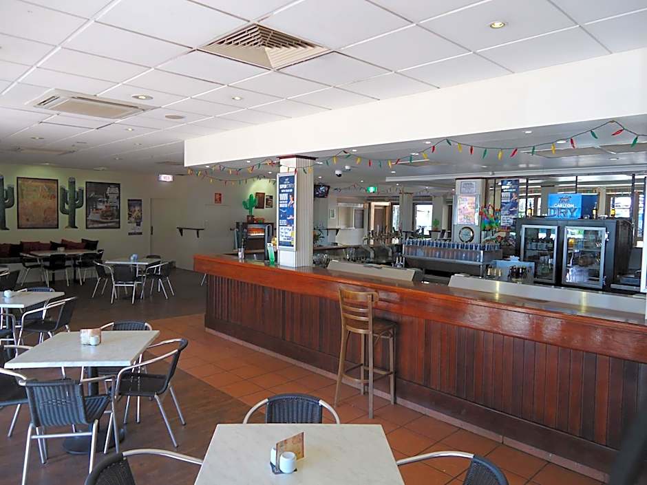 Roebuck Bay Backpackers