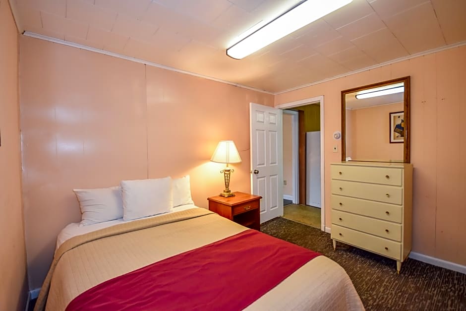 Monticello Inn Framingham