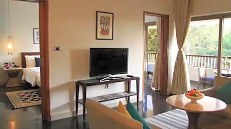 DIWA CLUB SUITE
