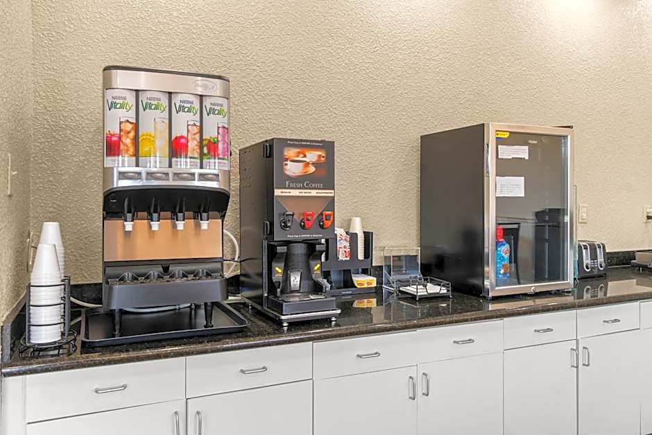 Americas Best Value Inn & Suites Livingston