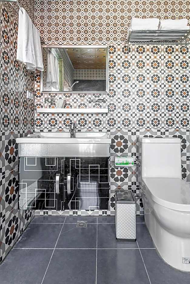 Mambo Boutique Hotel