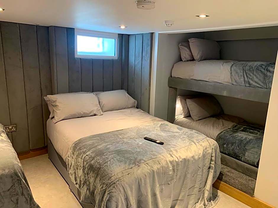 Belvedere Aparthotel - 83 Mount Pleasant