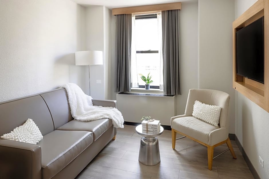 Hotel Saint Clair - Magnificent Mile