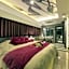 Hotel In The Green (Adult Only)