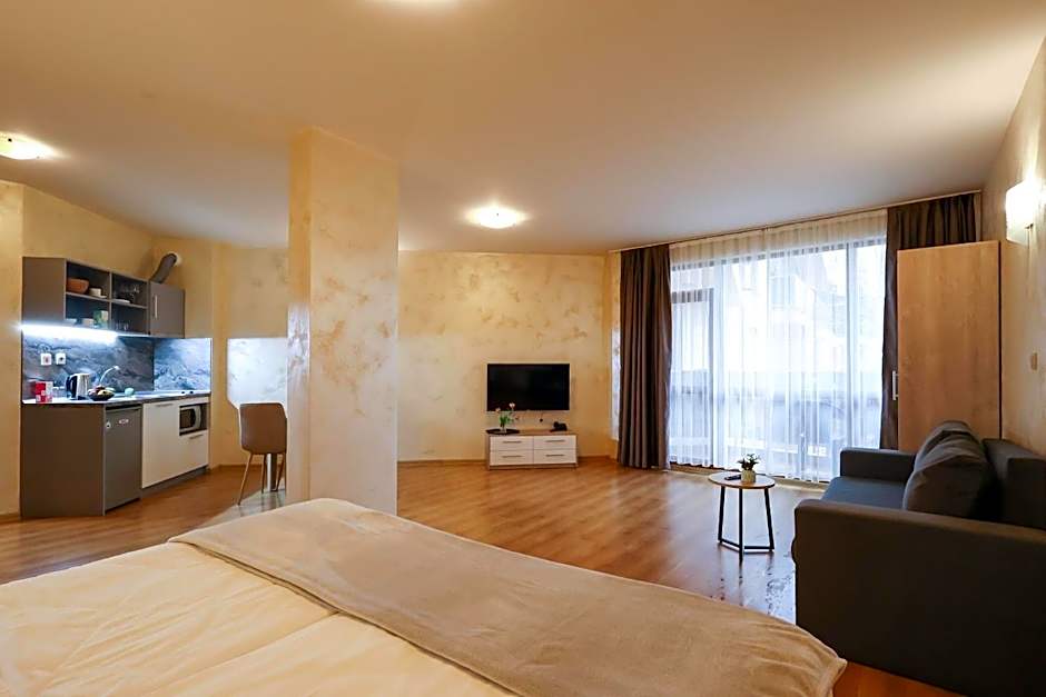 Green Wood Resort Apartments