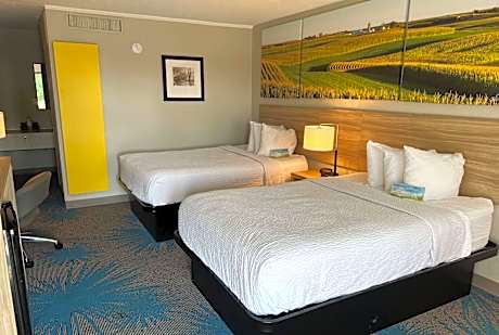 2 Queen Beds Non-Smoking