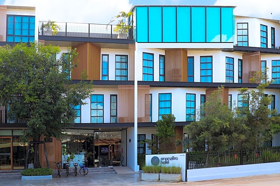 Ananzitra Hotel