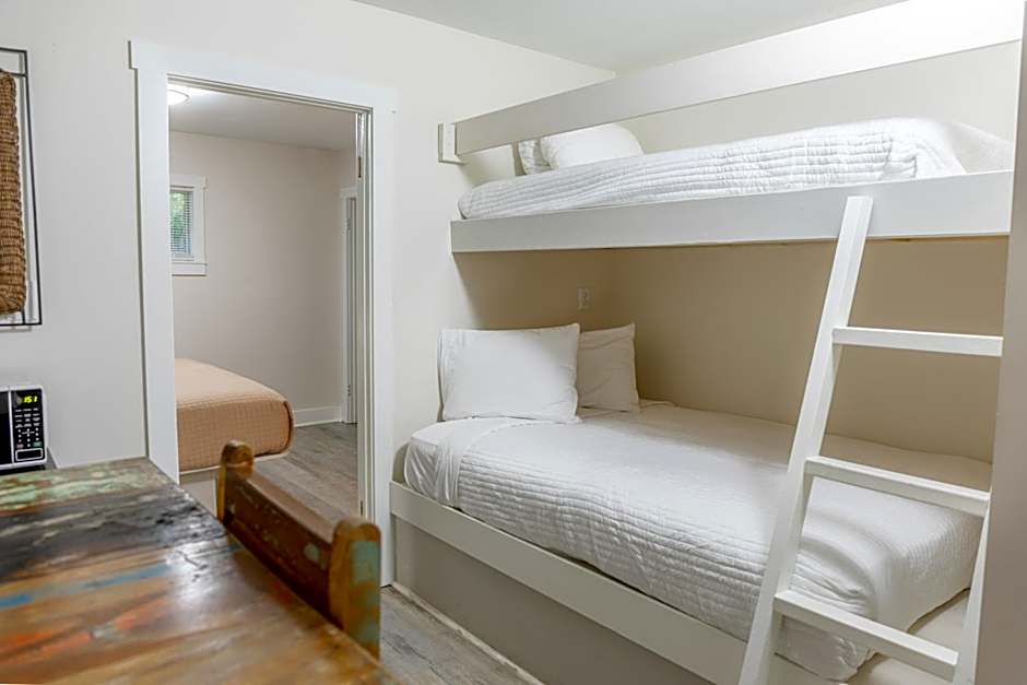 Atlantis Inn - Tybee Island