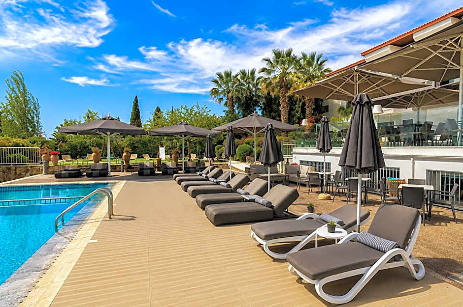 Droushia Heights Hotel