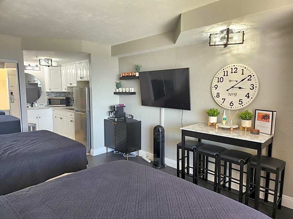 Modern Beach Condo-Daytona Beach