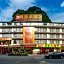 Yangshuo Guanyue Hotel