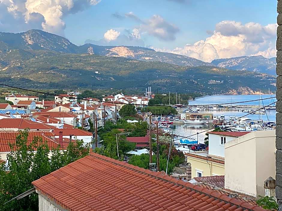 Pantheon Apartments & Studios