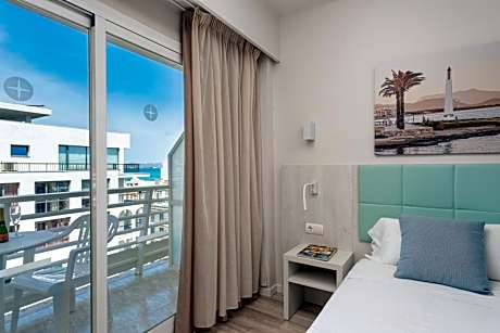 Double or Twin Room with Side Sea View