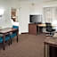 Residence Inn by Marriott Kansas City Country Club Plaza