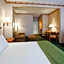 Holiday Inn Express & Suites Winner By IHG