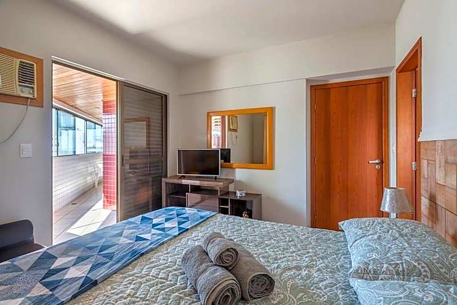 CLTW202 - Apê quadra mar com churasqueira, 2 vagas