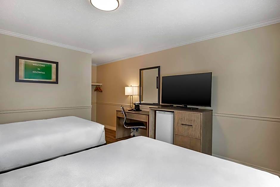 Econo Lodge Inn & Suites
