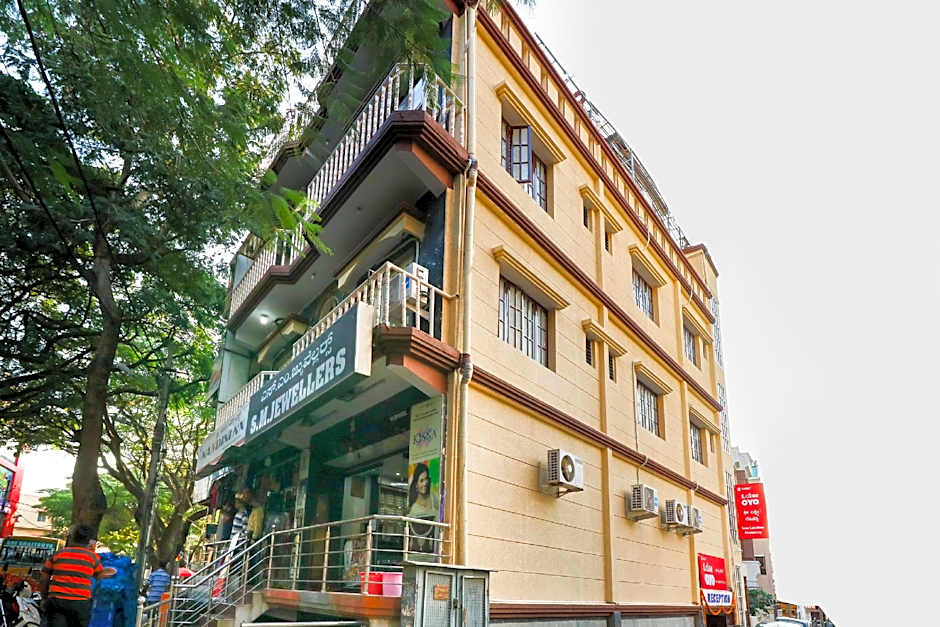 Sree Lakshmi Residency by OYO Rooms – Bangalore, MN