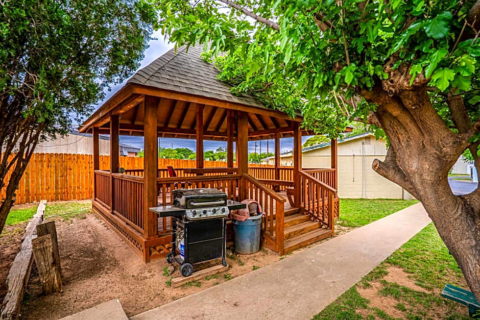 Purple Sage By OYO Snyder TX