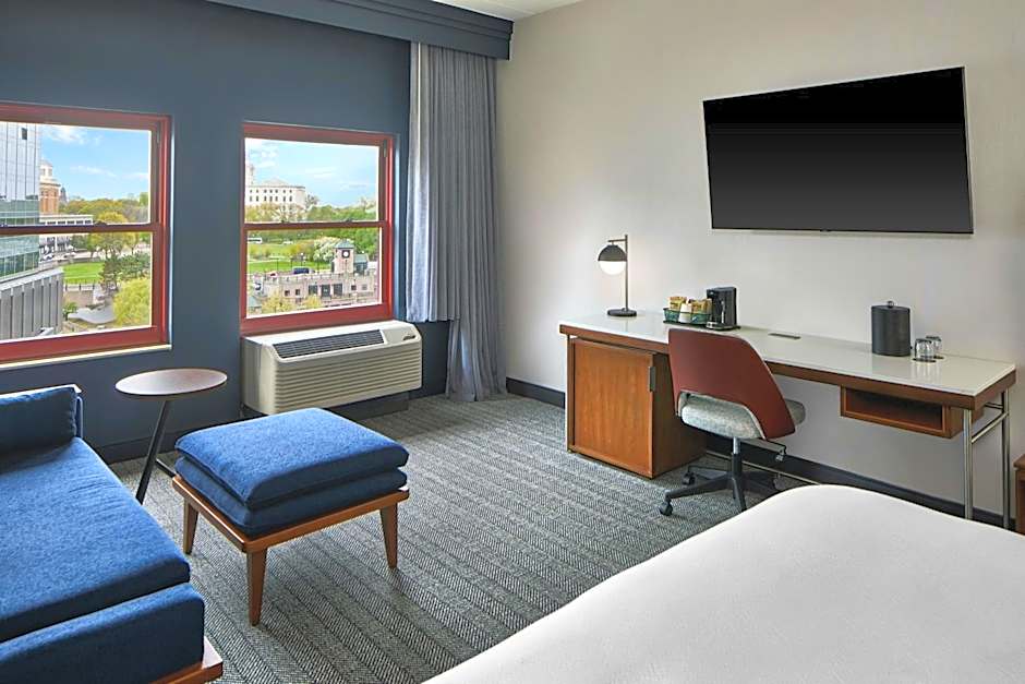 Courtyard by Marriott Providence Downtown