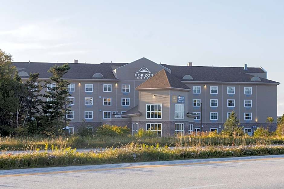 Deer Lake Horizon Hotel