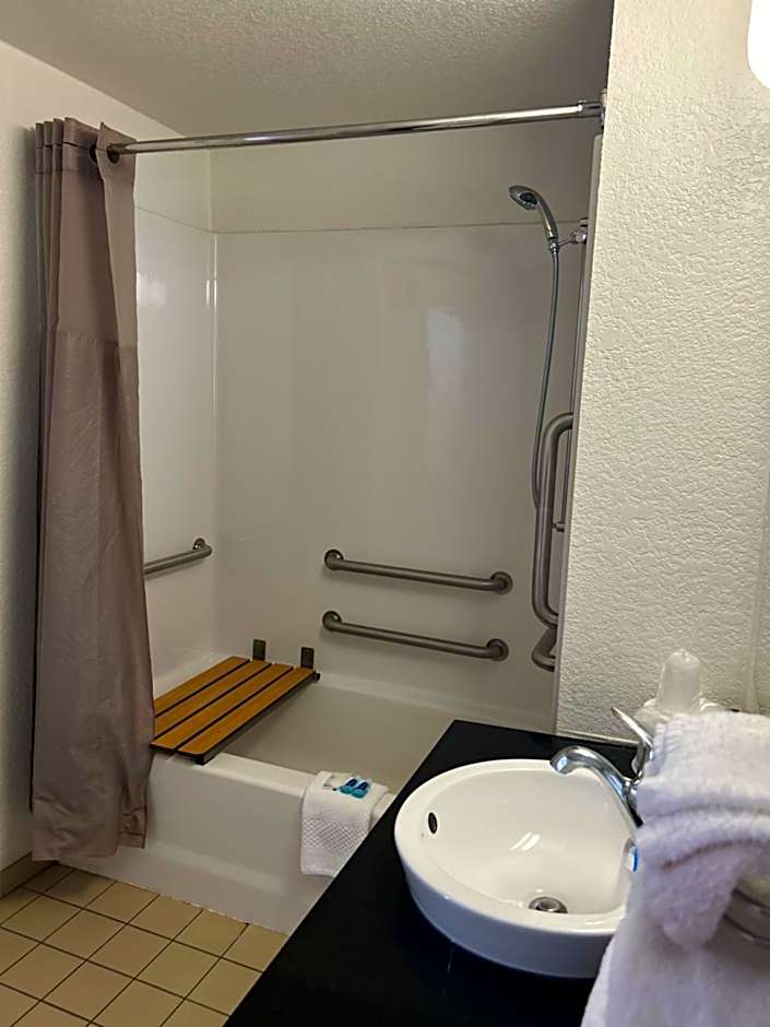 Rodeway Inn Washington PA