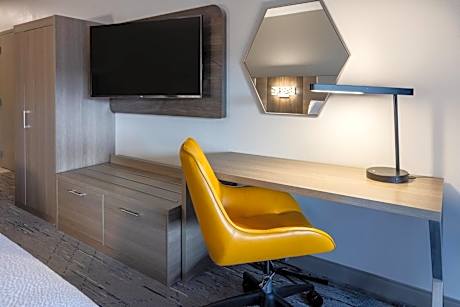 King Suite with Sofa Bed