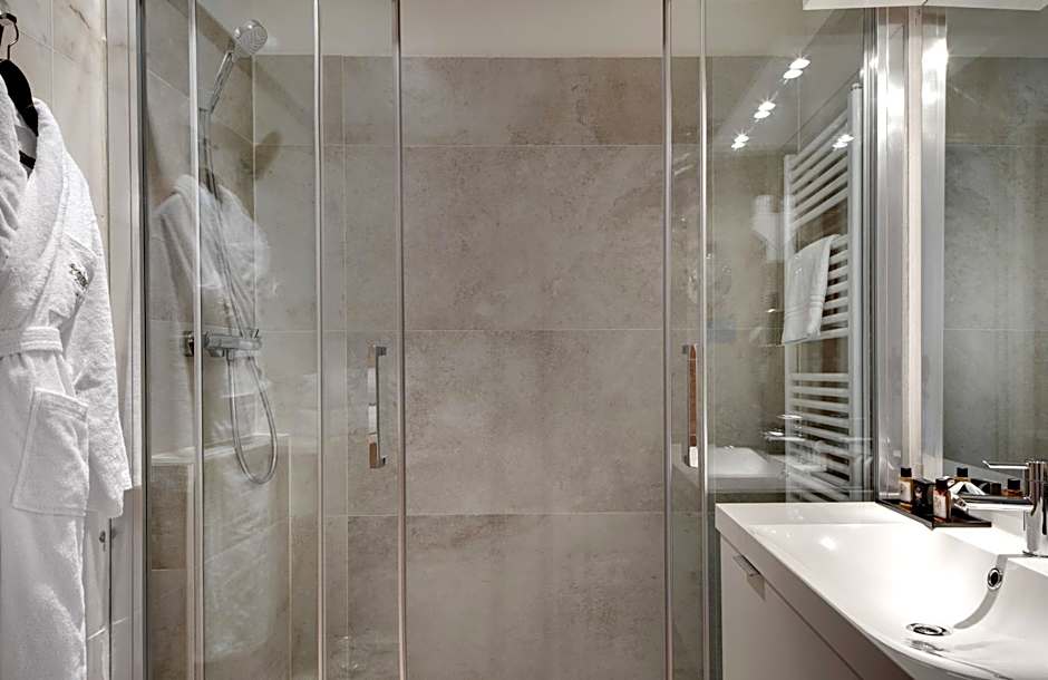 Chateau De Beauvois - Younan Collection