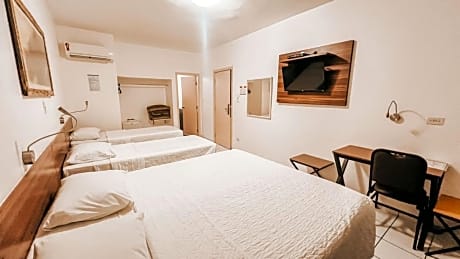 Executive Quadruple Room - 1 Double bed+ 2 Single beds