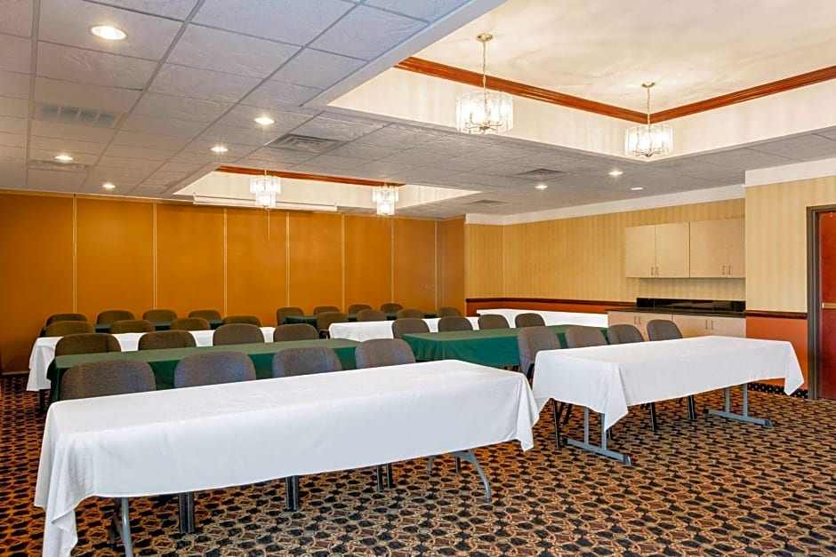 La Quinta by Wyndham Dodge City