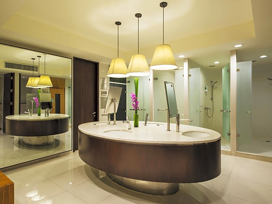 Emporium Suites By Chatrium