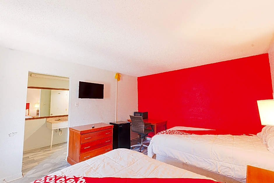 OYO Hotel Houston, TX near Medical Center NRG Stadium