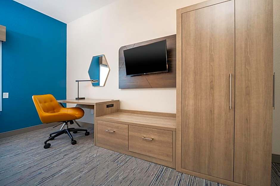 Holiday Inn Express and Suites Atlanta-Johns Creek By IHG